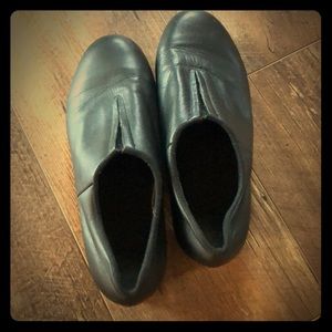 tap shoes
